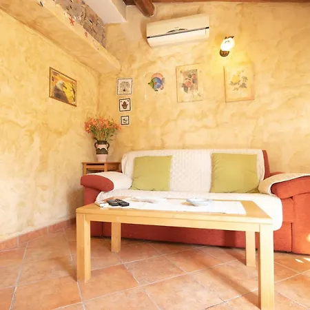Apartman 804 *